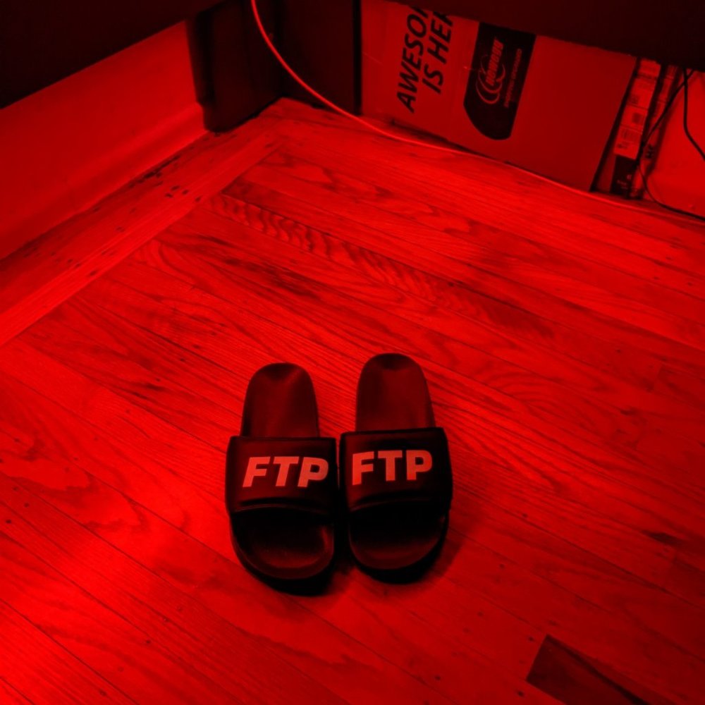 FTP Glow in the Dark Slides